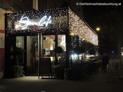 LED Weihnachtsbeleuchtung Opern Cafe